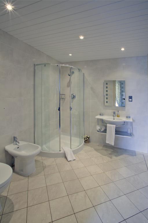 Langley Bank Guest House Ayr Ruang foto