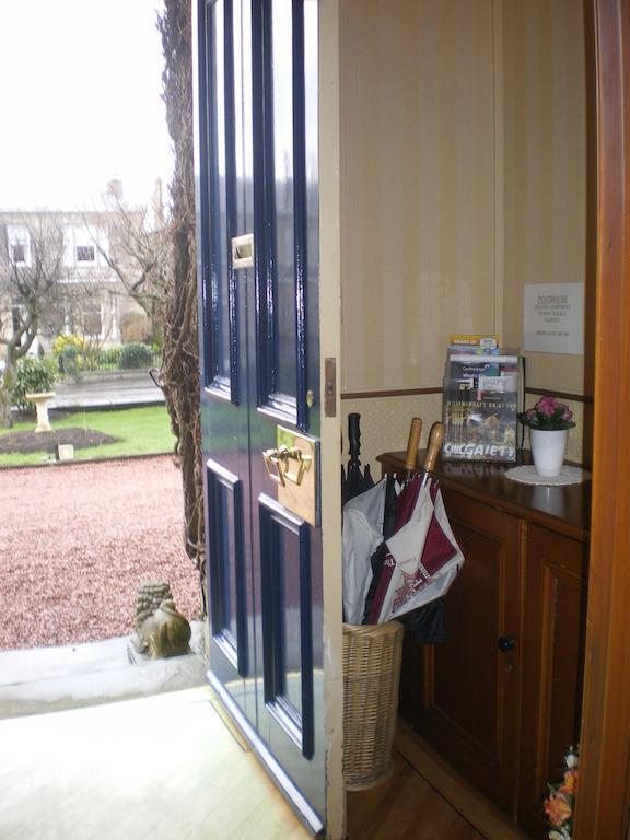 Langley Bank Guest House Ayr Bagian luar foto